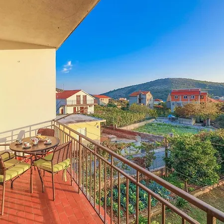 One-bedroom In * Vinišće